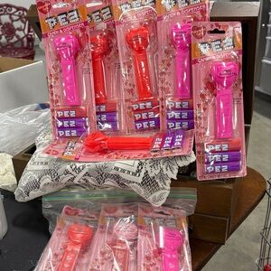 Heart Candy Dispenser - PEZ 10 new vintage packages